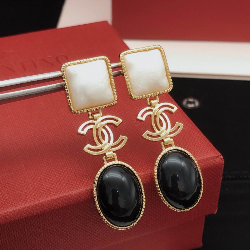 Chanel Earring 03yxs643